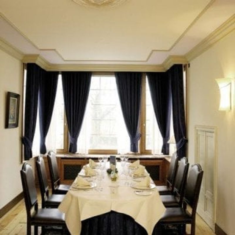 Rosett R11 PU 660mm Deco Systems