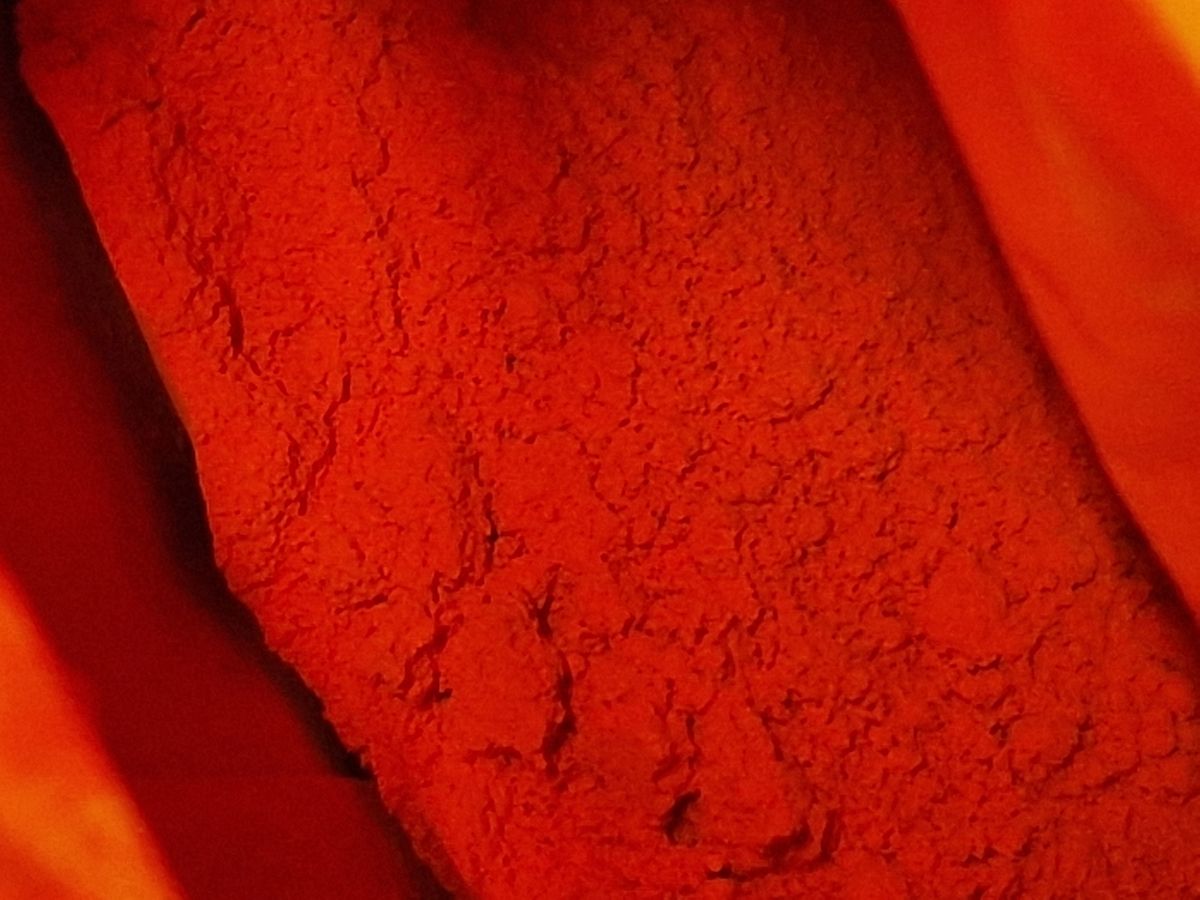 Tomatrødt brekk it 1 kg tørrpigment Restparti 